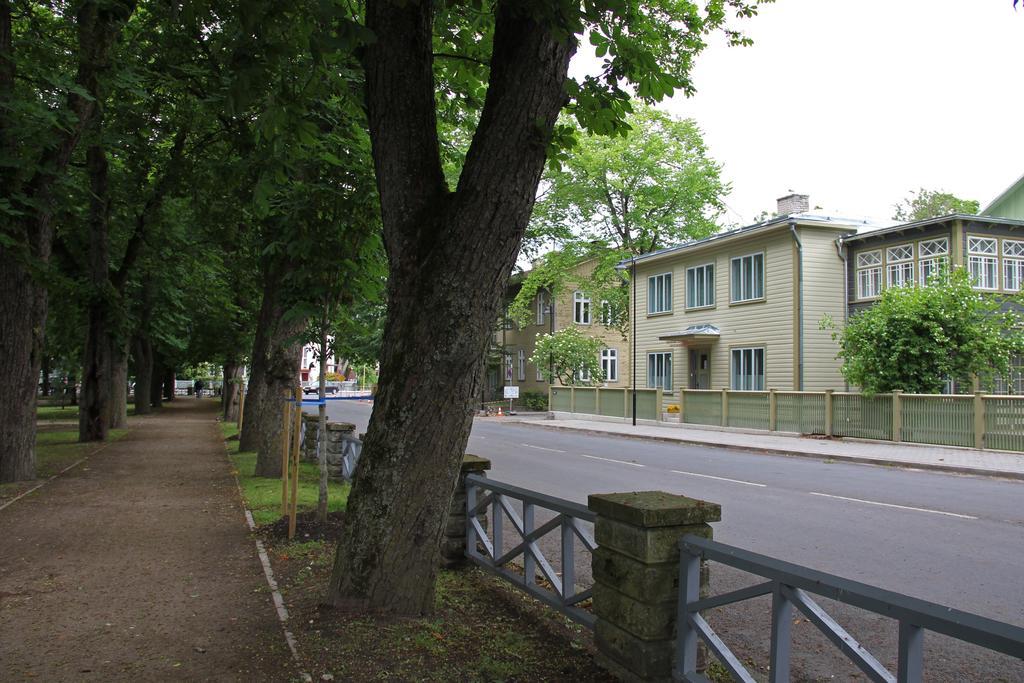 Pargimaja Apartments Kuressaare Exterior photo